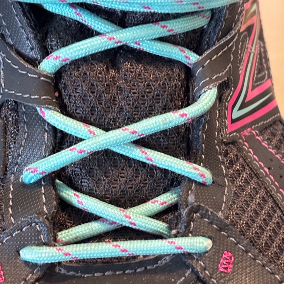 New Balance trail sneakers 9.5 very good condition - Picture 5 of 13